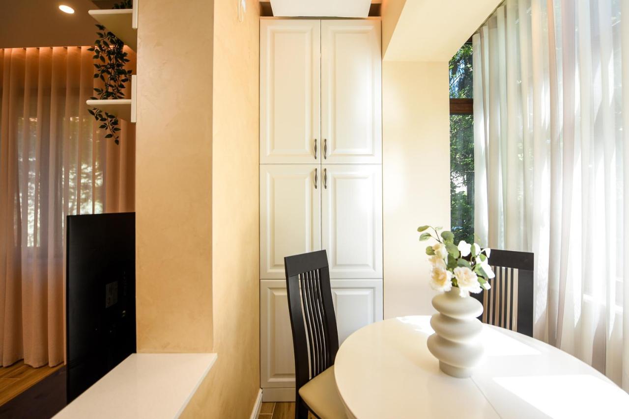 Green Leafy Brasov - Ideal 2 Bedroom Apartment Exterior foto
